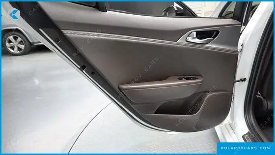 KIA STINGER 2.2 DIESEL 2WD