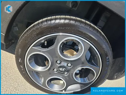 HYUNDAI CASPER THE ESSENTIAL