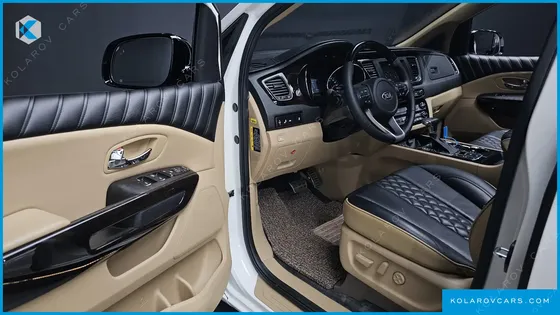KIA CARNIVAL 9-SEATER NOBLESSE