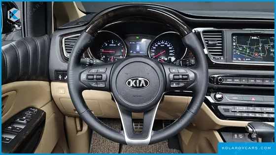 KIA CARNIVAL 9-SEATER NOBLESSE