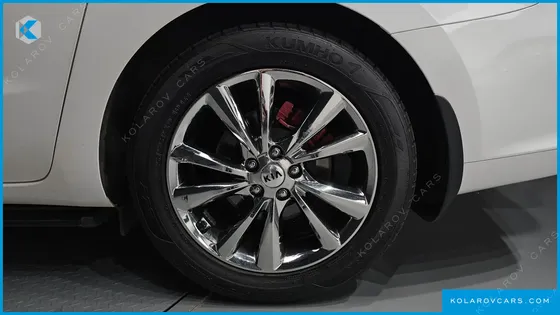 KIA CARNIVAL 9-SEATER NOBLESSE