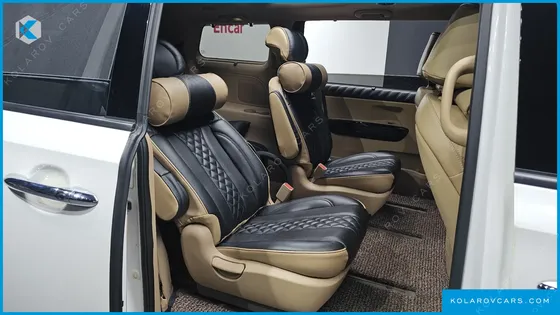 KIA CARNIVAL 9-SEATER NOBLESSE