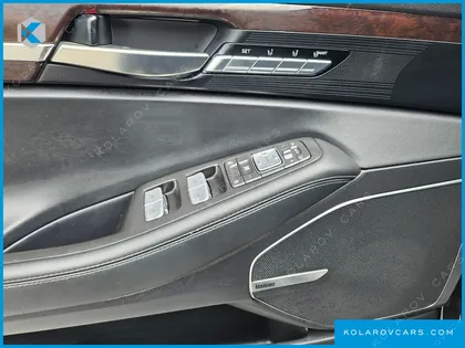 GENESIS EQ900 3.8 GDI AWD