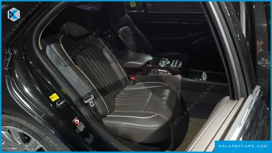 GENESIS EQ900 5.0 GDI AWD LIMOUSINE