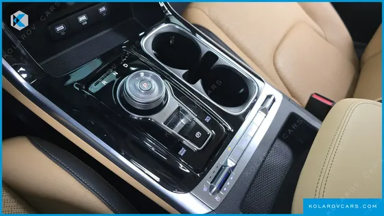 KIA CARNIVAL GASOLINE 9-SEATER NOBLESSE