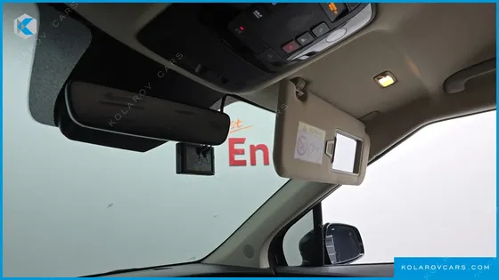 KIA CARNIVAL GASOLINE 9-SEATER NOBLESSE