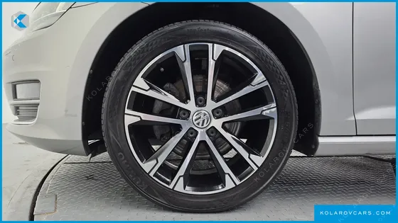 VOLKSWAGEN GOLF 1.4 TSI PREMIUM