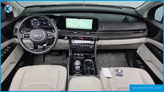 KIA CARNIVAL DIESEL 7-SEATER SIGNATURE