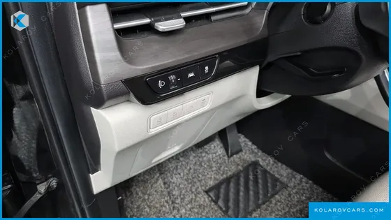 KIA CARNIVAL DIESEL 7-SEATER SIGNATURE