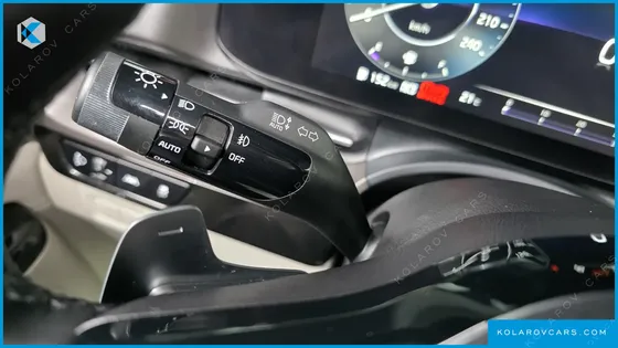 KIA CARNIVAL DIESEL 7-SEATER SIGNATURE