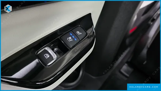 KIA CARNIVAL DIESEL 7-SEATER SIGNATURE