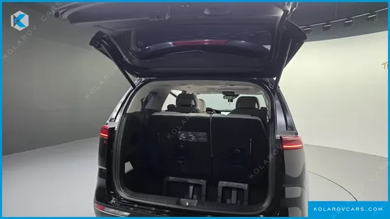 KIA CARNIVAL DIESEL 7-SEATER SIGNATURE