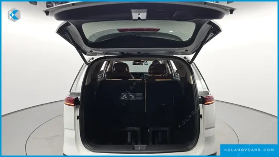 KIA CARNIVAL DIESEL 7-SEATER NOBLESSE