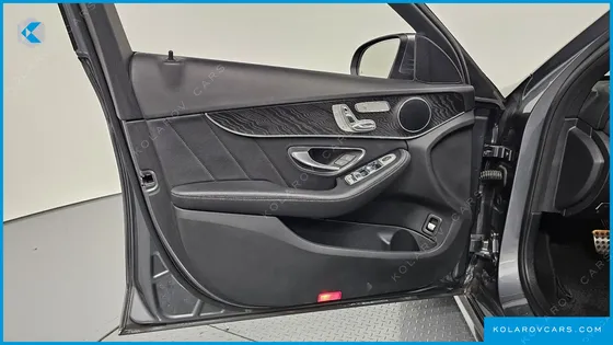 MERCEDES C-CLASS C200 4MATIC AMG LINE