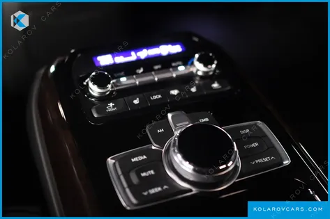 GENESIS EQ900 3.8 GDI AWD