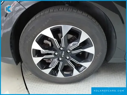 KIA CARNIVAL DIESEL 9-SEATER PRESTIGE