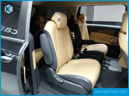 KIA CARNIVAL DIESEL 9-SEATER PRESTIGE
