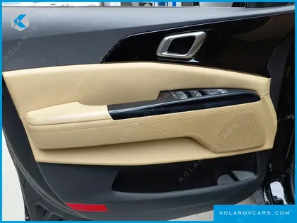 KIA CARNIVAL DIESEL 9-SEATER PRESTIGE