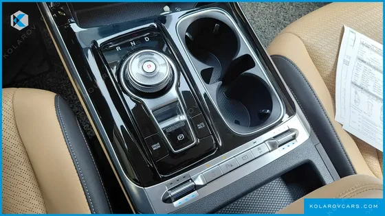 KIA CARNIVAL DIESEL 9-SEATER NOBLESSE