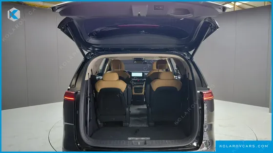 KIA CARNIVAL DIESEL 9-SEATER NOBLESSE
