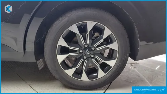 KIA CARNIVAL DIESEL 9-SEATER NOBLESSE
