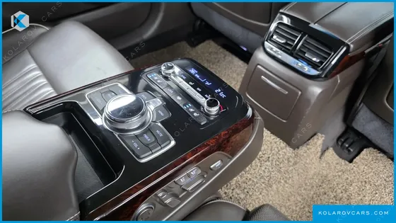GENESIS EQ900 5.0 GDI AWD