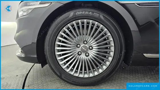 GENESIS G90 3.8