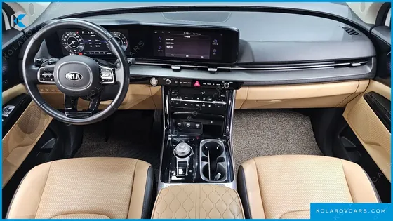 KIA CARNIVAL GASOLINE 9-SEATER SIGNATURE