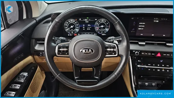 KIA CARNIVAL GASOLINE 9-SEATER SIGNATURE