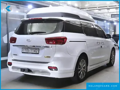 KIA CARNIVAL GASOLINE 7-SEATER HI-LIMOUSINE