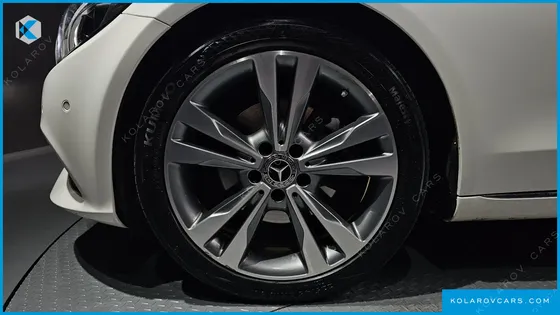 MERCEDES C-CLASS C220 D AVANTGARDE