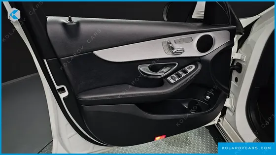 MERCEDES C-CLASS C220 D AVANTGARDE