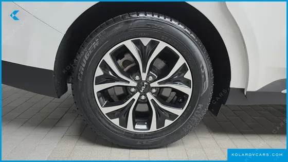 KIA CARNIVAL DIESEL 9-SEATER NOBLESSE