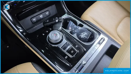 KIA CARNIVAL DIESEL 9-SEATER NOBLESSE