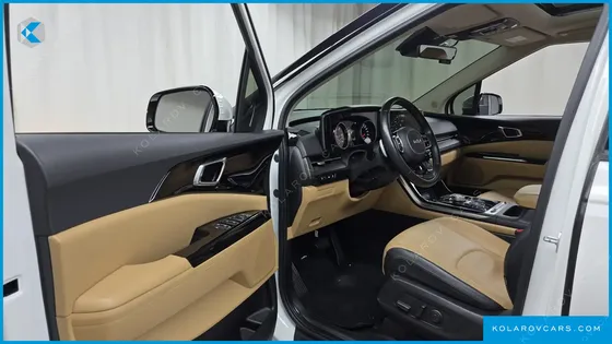 KIA CARNIVAL DIESEL 9-SEATER NOBLESSE