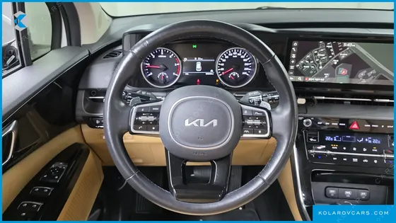 KIA CARNIVAL DIESEL 9-SEATER NOBLESSE