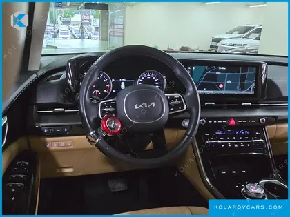KIA CARNIVAL GASOLINE 9-SEATER NOBLESSE