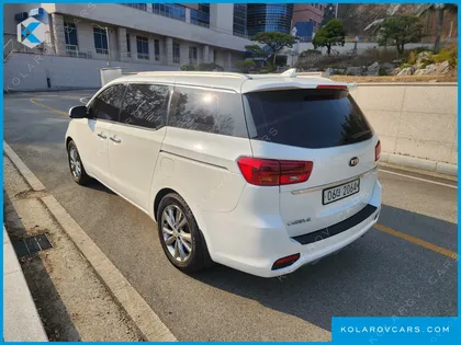 KIA CARNIVAL 9-SEATER NOBLESSE SPECIAL