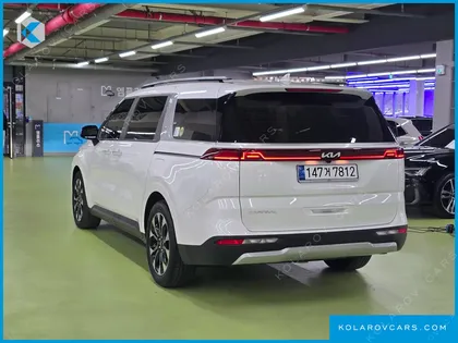 KIA CARNIVAL GASOLINE 9-SEATER PRESTIGE