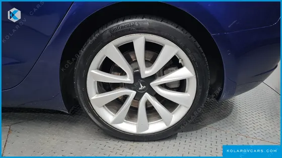 TESLA MODEL 3 LONG RANGE AWD