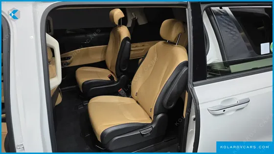 KIA CARNIVAL DIESEL 9-SEATER NOBLESSE
