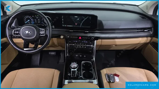 KIA CARNIVAL DIESEL 9-SEATER SIGNATURE