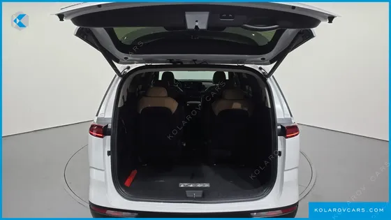 KIA CARNIVAL DIESEL 9-SEATER SIGNATURE