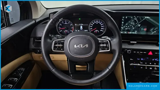 KIA CARNIVAL GASOLINE 7-SEATER NOBLESSE