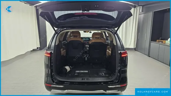 KIA CARNIVAL GASOLINE 7-SEATER NOBLESSE