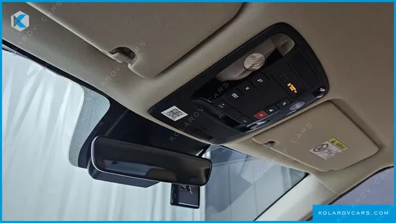 KIA CARNIVAL GASOLINE 7-SEATER NOBLESSE