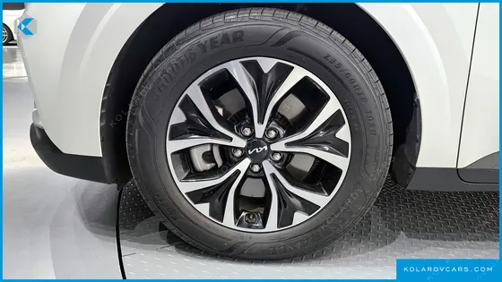 KIA CARNIVAL DIESEL 9-SEATER PRESTIGE