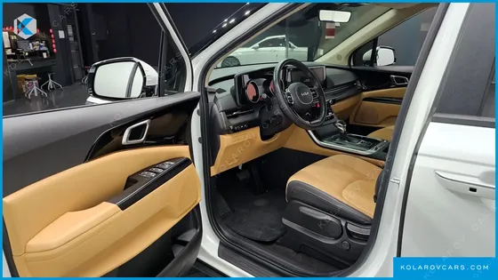 KIA CARNIVAL DIESEL 9-SEATER PRESTIGE
