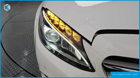 MERCEDES C-CLASS C200 AVANTGARDE