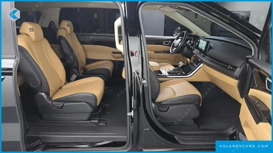 KIA CARNIVAL DIESEL 9-SEATER PRESTIGE
